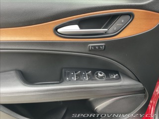 Alfa Romeo Stelvio 2,0 Turbo 280k Q4 AT8 4x4 2017