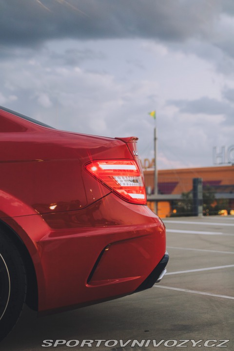 Mercedes-Benz C 63AMG BlackSeries 2012