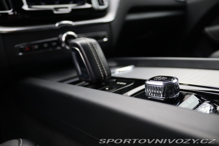 Volvo Ostatní modely XC60 VOLVO XC60 T8 TWIN ENGINE 2019