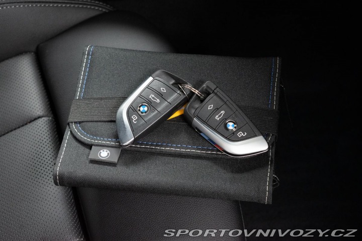 BMW 4 420d xD ///M*ZÁRUKA*TAŽNÉ 2025