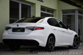 Alfa Romeo Giulia 2.0T 16V 206kW VELOCE AT8 2024