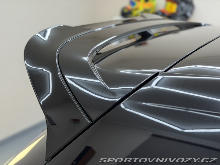Volkswagen Golf R 2023