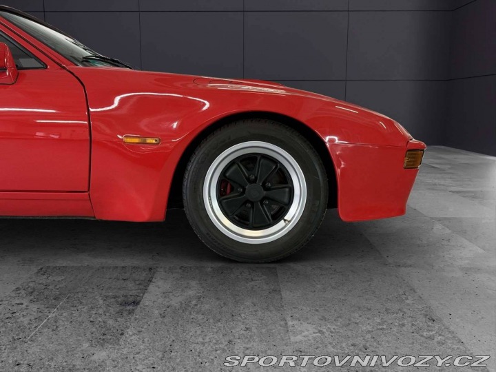 Porsche 924 Turbo 1976