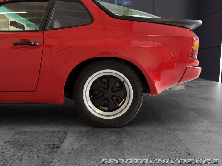 Porsche 924 Turbo 1976