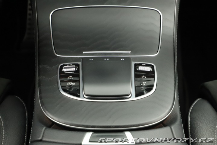 Mercedes-Benz E AMG Paket E 300 e 4MATIC 2021