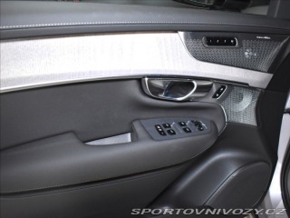 Volvo Ostatní modely XC90 2,0 T8  Plus Dark 2026