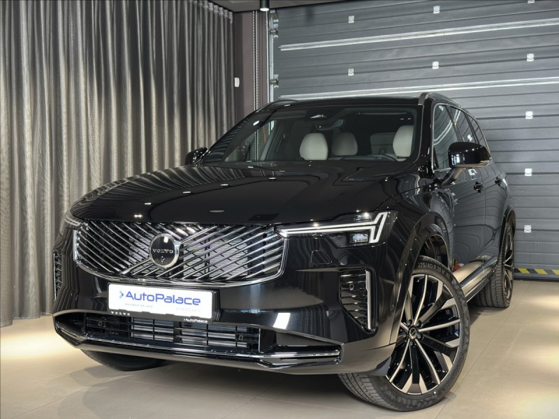 Volvo Ostatní modely XC90 2,0 T8  Ultra Bright