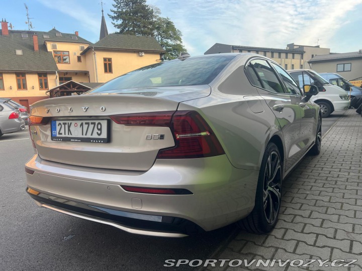 Volvo S60  2023