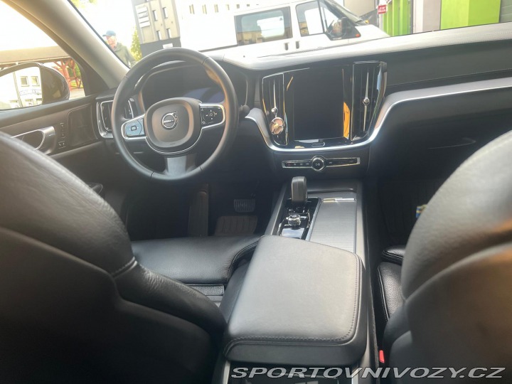 Volvo S60  2023