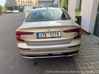 Volvo S60  2023