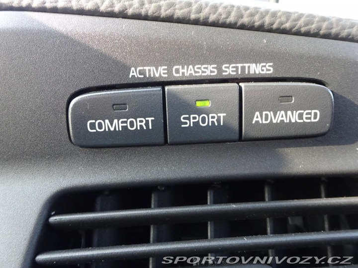 Volvo V70 2.5T 220kW R AWD AUTOMAT 2005