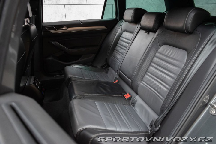 Volkswagen Ostatní modely Passat 2.0 Bi-TDI R-LINE*N.TOPEN 2015