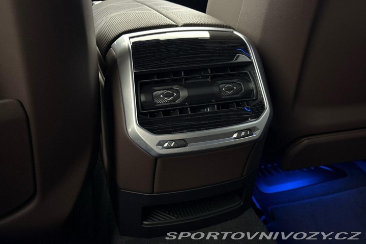 BMW i7 xDrive60 2023