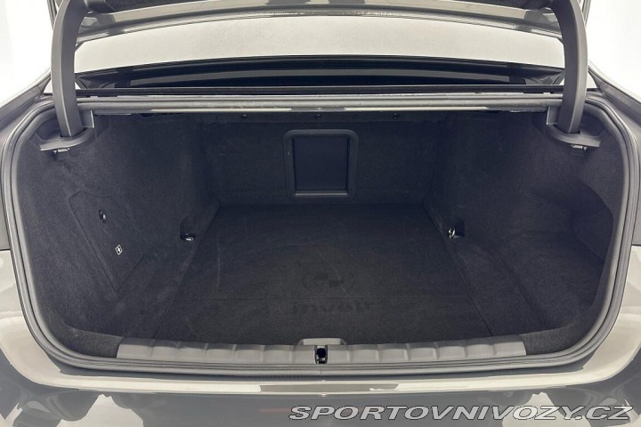BMW i7 xDrive60 2023