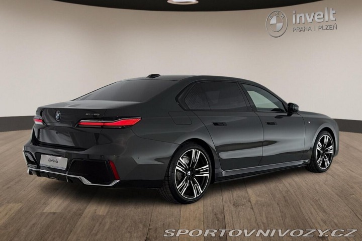 BMW i7 xDrive60 2023