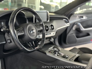 Kia Stinger 3,3TGDI V6*4WD*HUD*360kam 2018