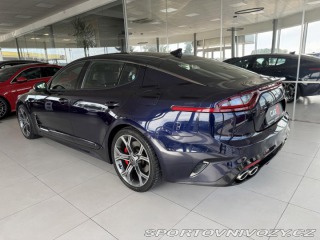 Kia Stinger 3,3TGDI V6*4WD*HUD*360kam 2018