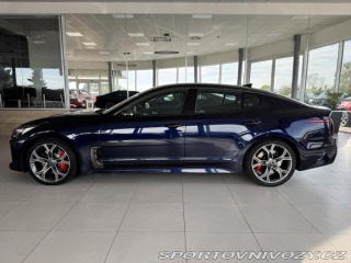 Kia Stinger 3,3TGDI V6*4WD*HUD*360kam 2018