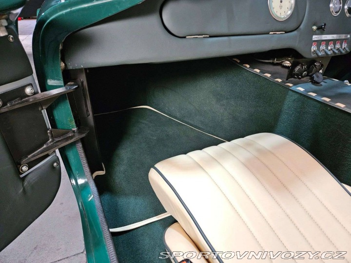 Ostatní značky Ostatní modely AC Hawk Cobra Cobra 289, V8 3,5 1971