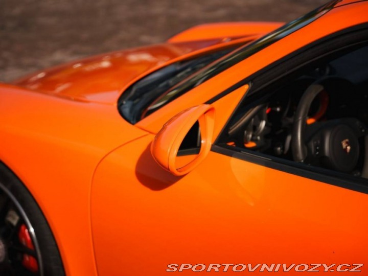 Porsche 911 997.2 Carrera GTS 2011