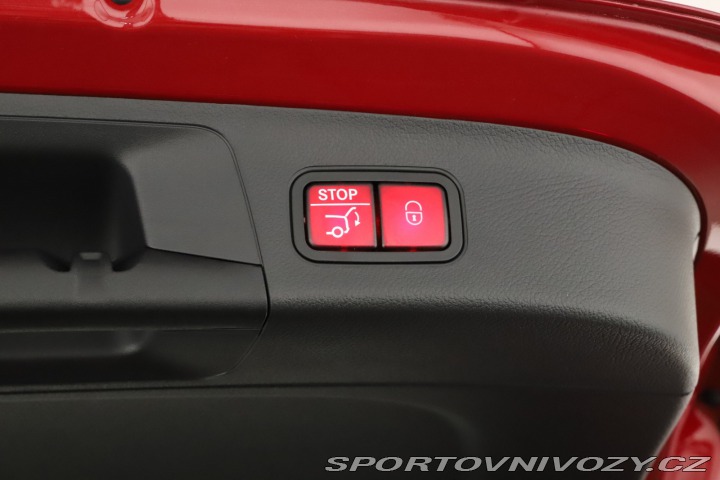 Mercedes-Benz Ostatní modely GLA AMG Line GLA 220 4MATIC 2025