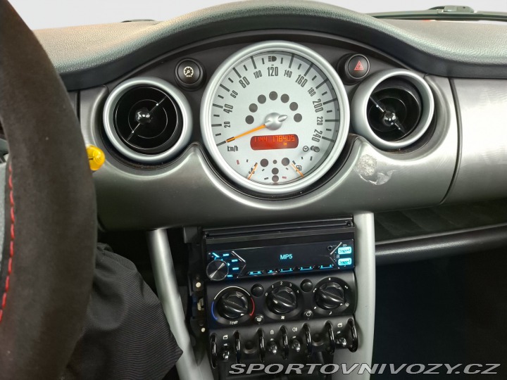 Mini One One 2005