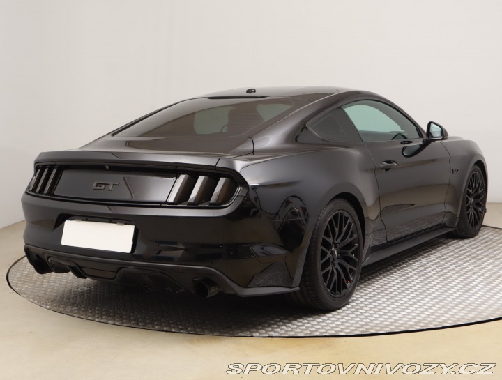 Ford Mustang GT V8 5.0 2016