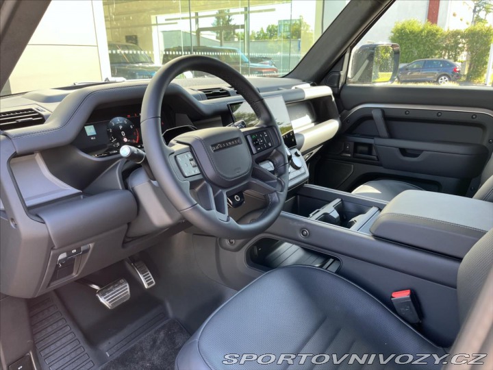 Ostatní značky Ostatní modely Land Rover Defender 4,4 110 OCTA P635 V8 AWD 2026