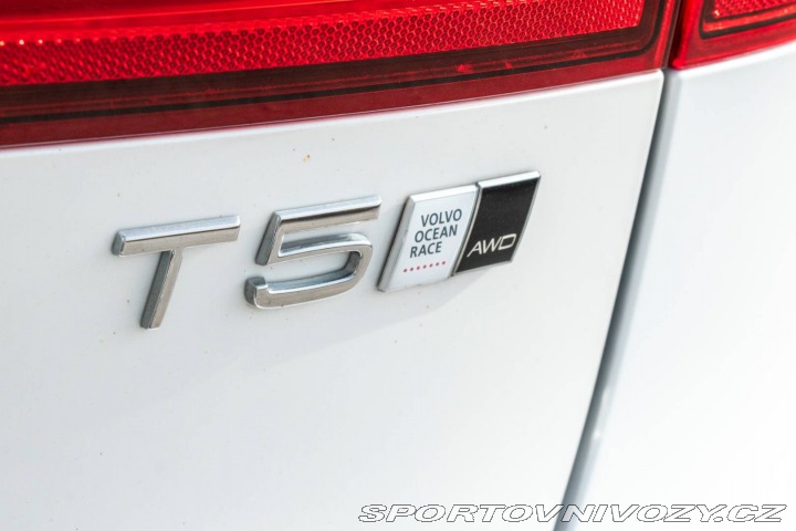 Volvo V90 T5 Cross Country Ocean R 2018