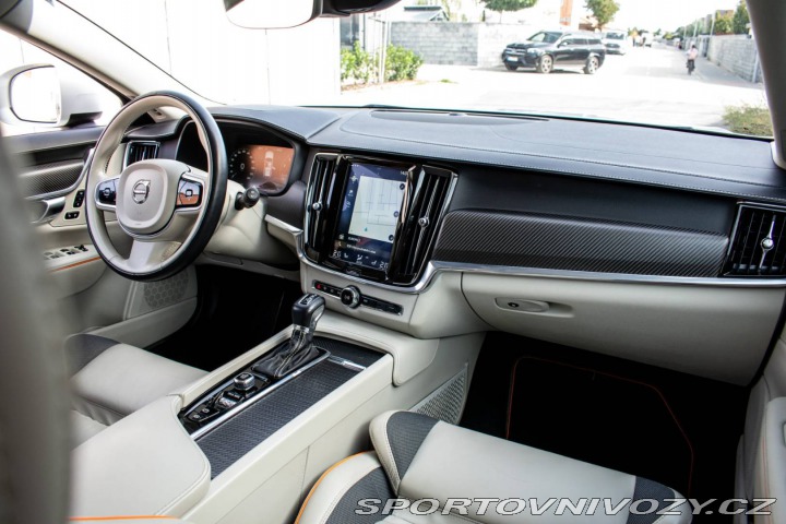 Volvo V90 T5 Cross Country Ocean R 2018