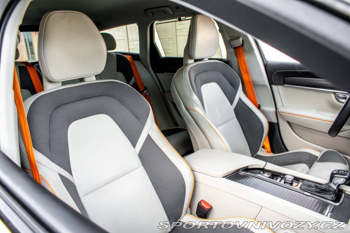 Volvo V90 T5 Cross Country Ocean R 2018