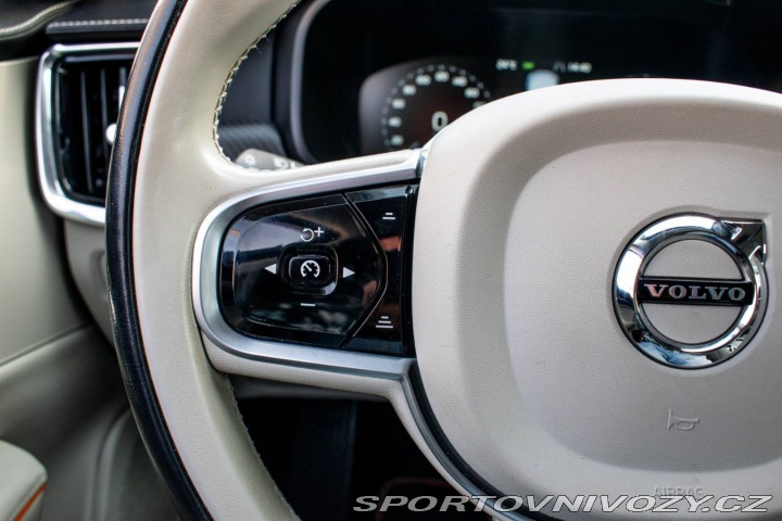 Volvo V90 T5 Cross Country Ocean R 2018