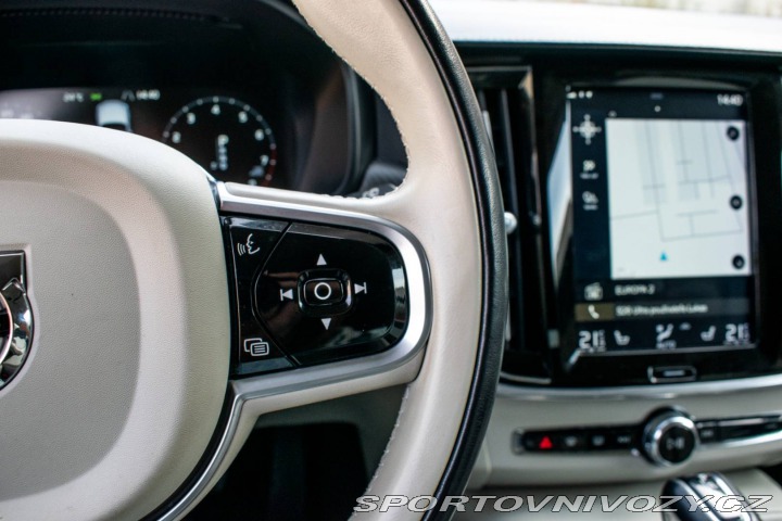 Volvo V90 T5 Cross Country Ocean R 2018