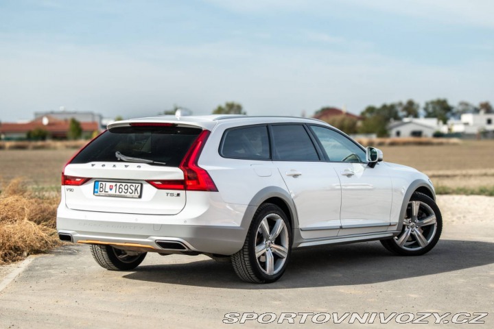 Volvo V90 T5 Cross Country Ocean R 2018