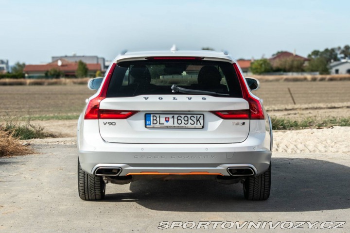 Volvo V90 T5 Cross Country Ocean R 2018