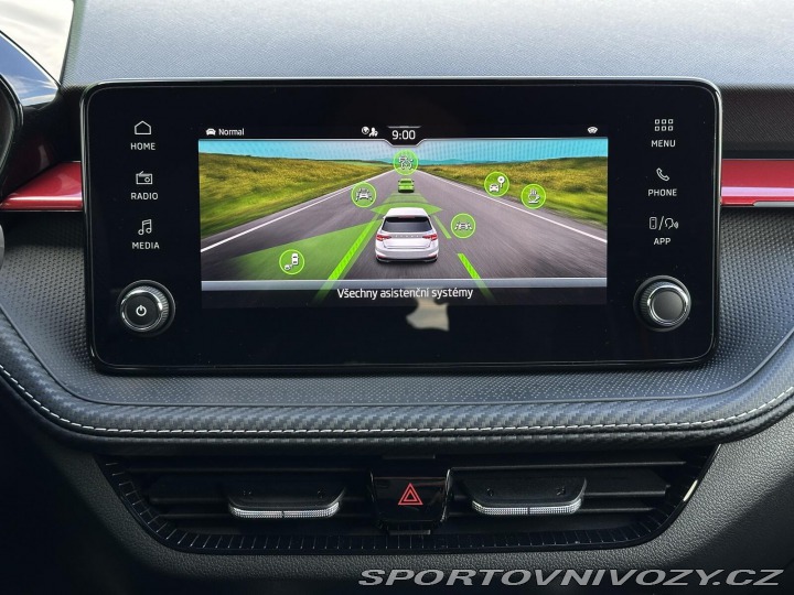 Škoda Ostatní modely Fabia 1.5TSi DSG Monte Carlo 15 2026