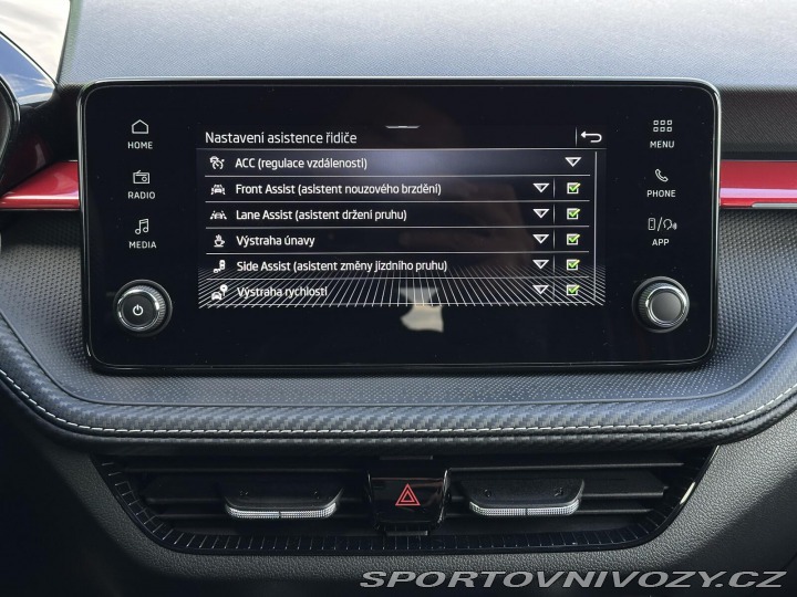 Škoda Ostatní modely Fabia 1.5TSi DSG Monte Carlo 15 2026