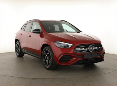 Mercedes-Benz  GLA 220 4MATIC, AMG Line