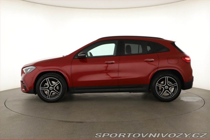 Mercedes-Benz Ostatní modely GLA 220 4MATIC, AMG Line 2025