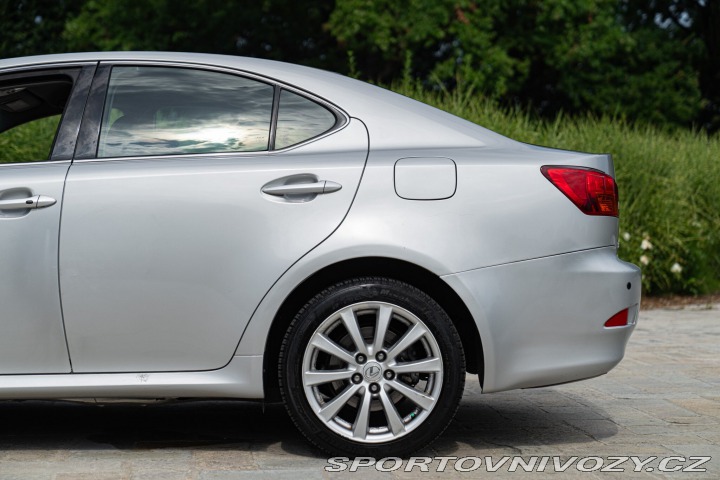 Lexus IS 220 D 2006