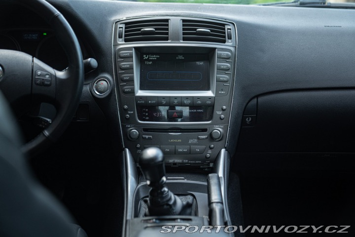 Lexus IS 220 D 2006