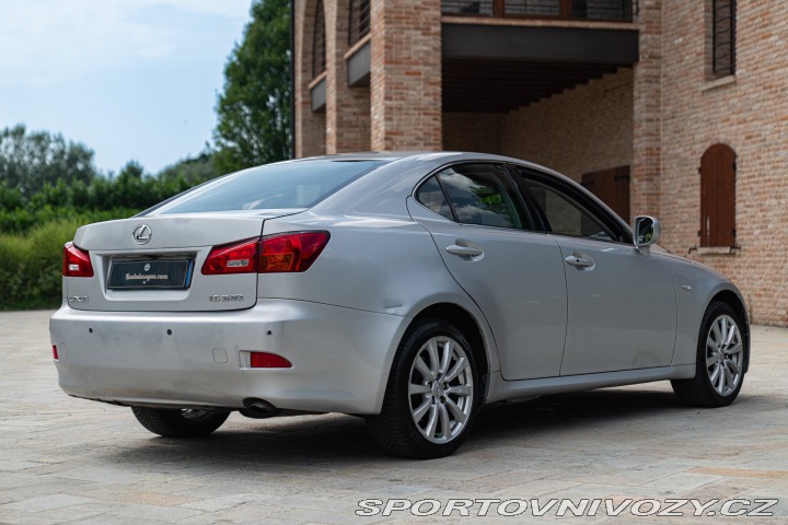 Lexus IS 220 D 2006
