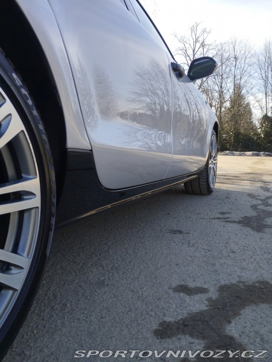 Audi A7 3,0 bitdi 230kw výbava 2012