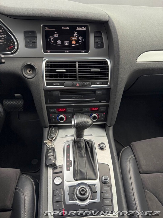 Audi Ostatní modely Q7 3,0 TDI S-LINE 180 Kw F 2013