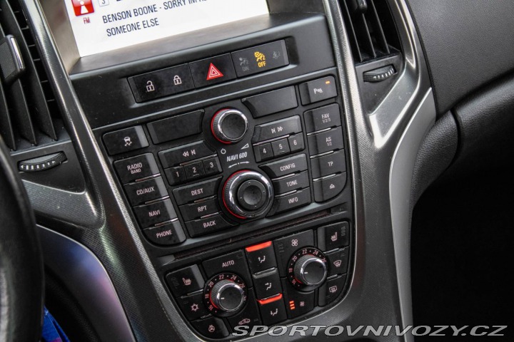 Opel Astra Sport Tourer 2.0 121kW M 2011