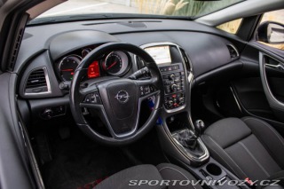 Opel Astra Sport Tourer 2.0 121kW M 2011