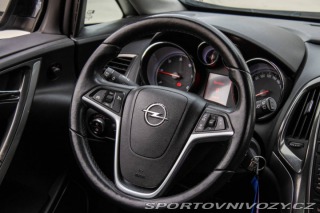 Opel Astra Sport Tourer 2.0 121kW M 2011