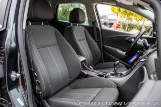 Opel Astra Sport Tourer 2.0 121kW M 2011