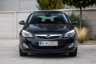 Opel Astra Sport Tourer 2.0 121kW M 2011