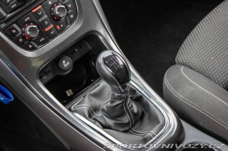 Opel Astra Sport Tourer 2.0 121kW M 2011